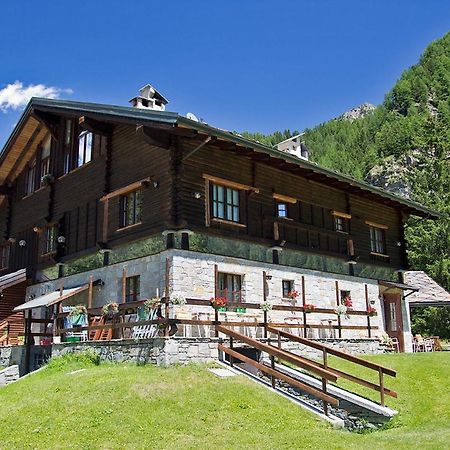 Hotel California Champoluc Exterior photo