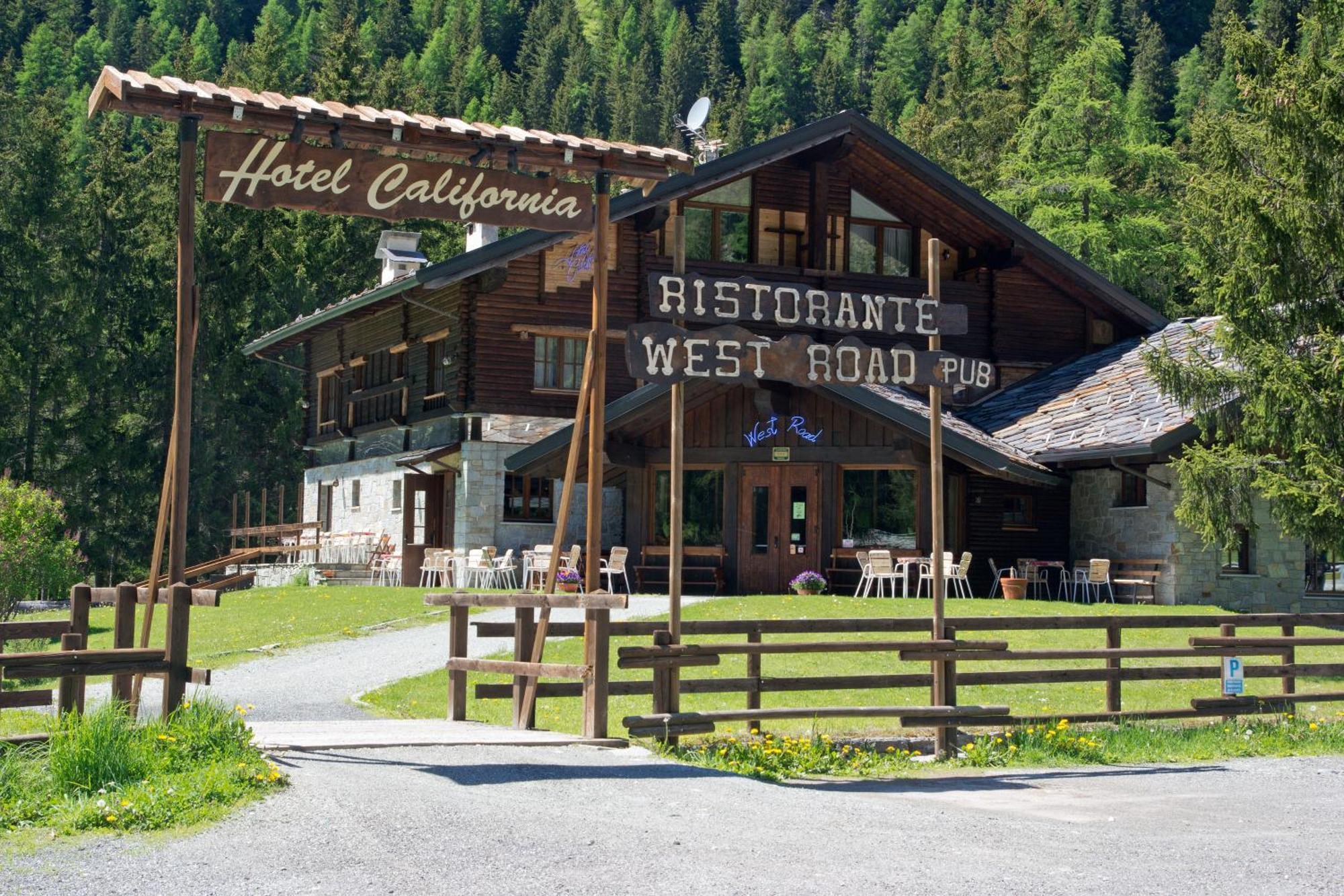 Hotel California Champoluc Exterior photo